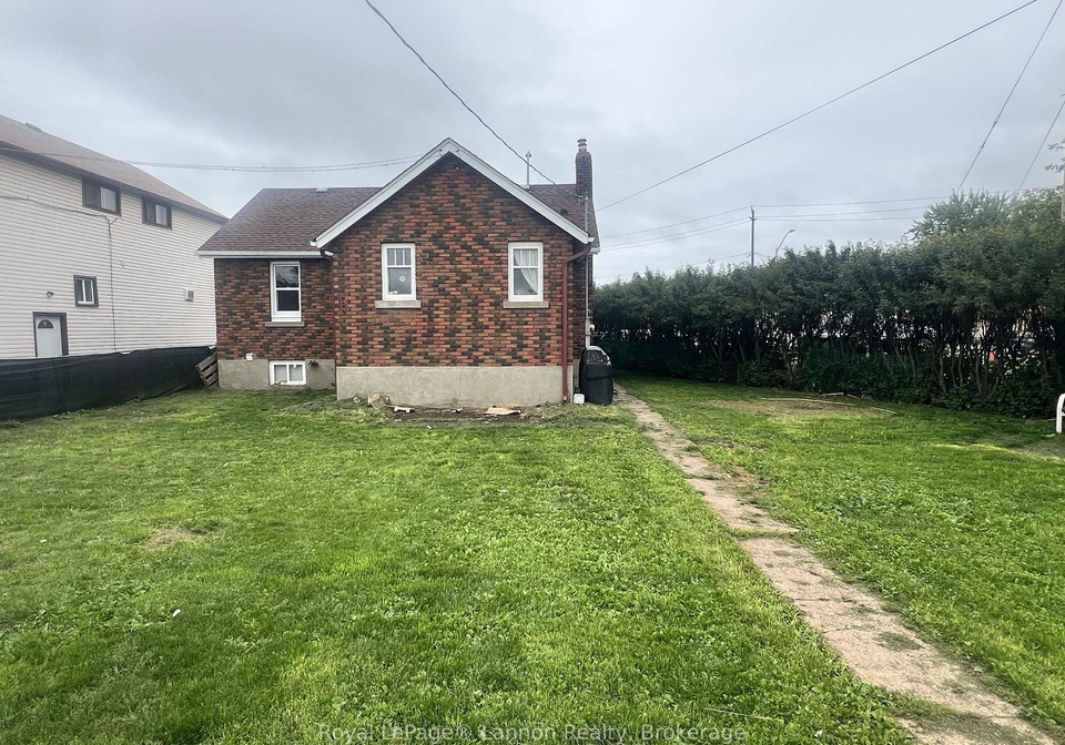 715-may-street-n-thunder-bay-ontario-x13761602