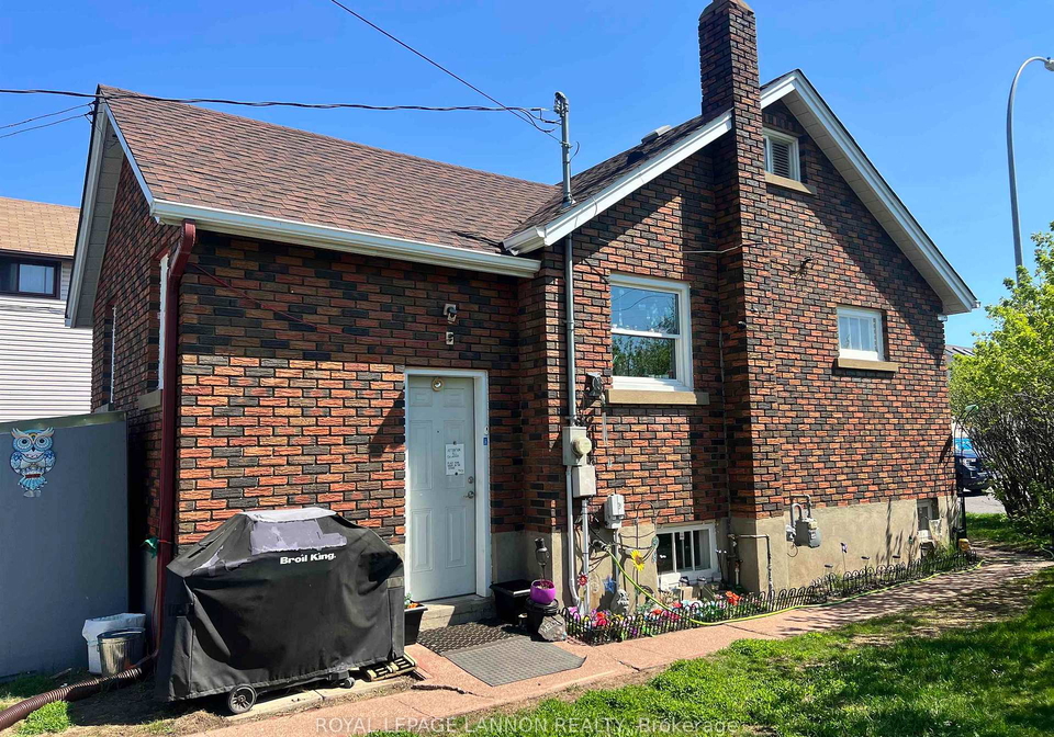 715-may-street-n-thunder-bay-ontario-x13761602