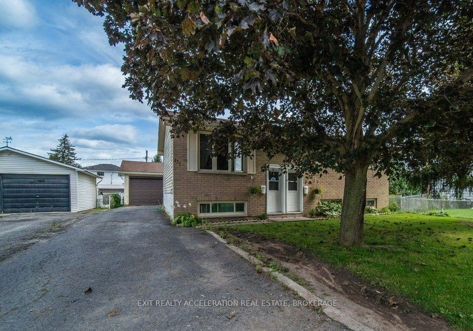 231-camden-road-greater-napanee-ontario-x13761710