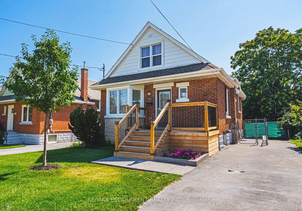 239-rosewood-road-hamilton-ontario-x13761850