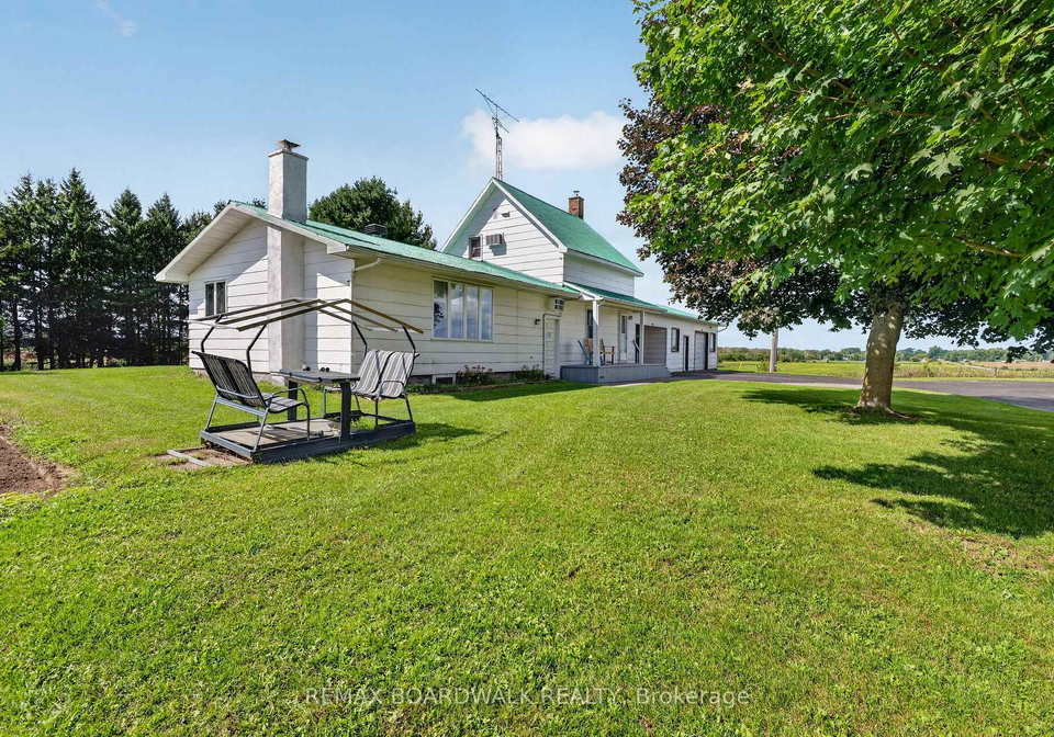2450-tolmies-corners-road-north-stormont-ontario-x13761908