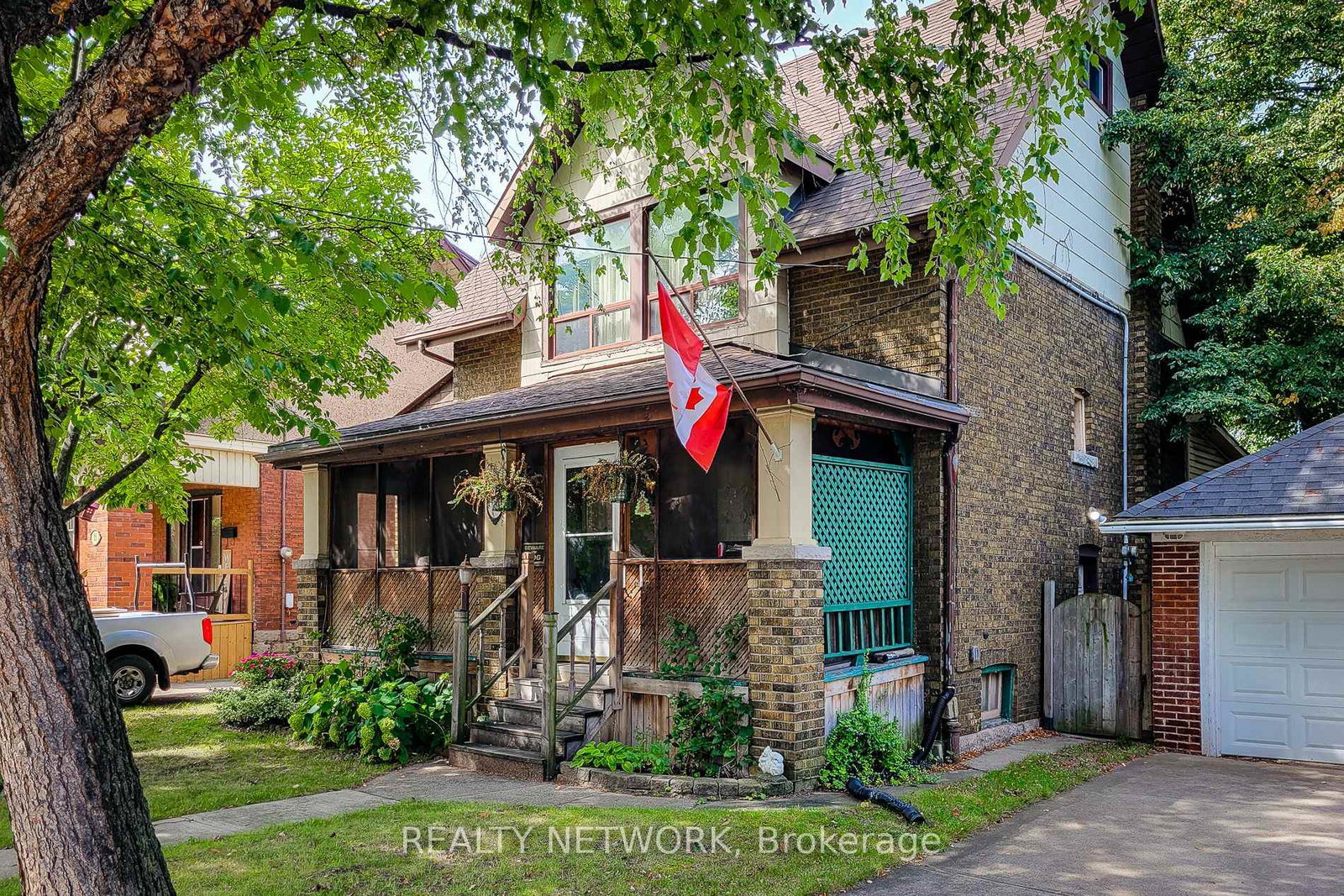 12-leinster-avenue-s-hamilton-ontario-x13761970
