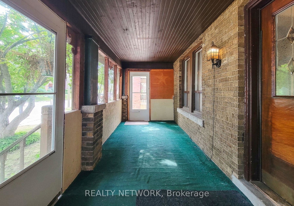 12-leinster-avenue-s-hamilton-ontario-x13761970