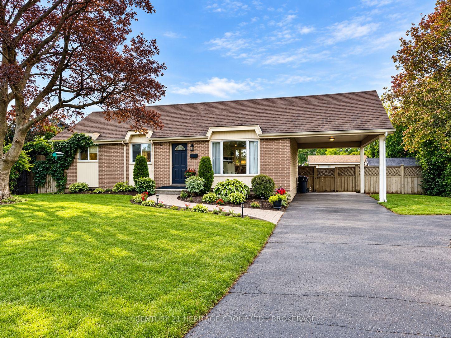 34-harvard-place-loyalist-ontario-x13762218