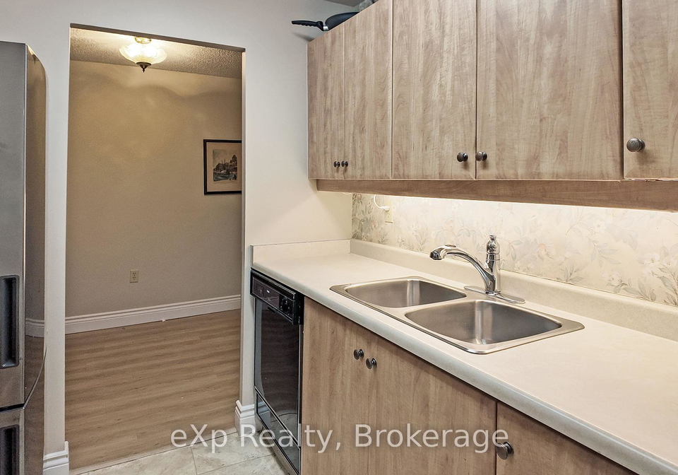 5-valleyside-drive-brockton-ontario-x13762602
