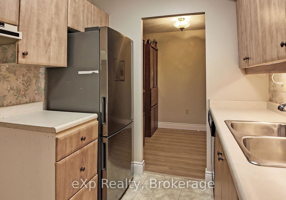 5-valleyside-drive-brockton-ontario-x13762602