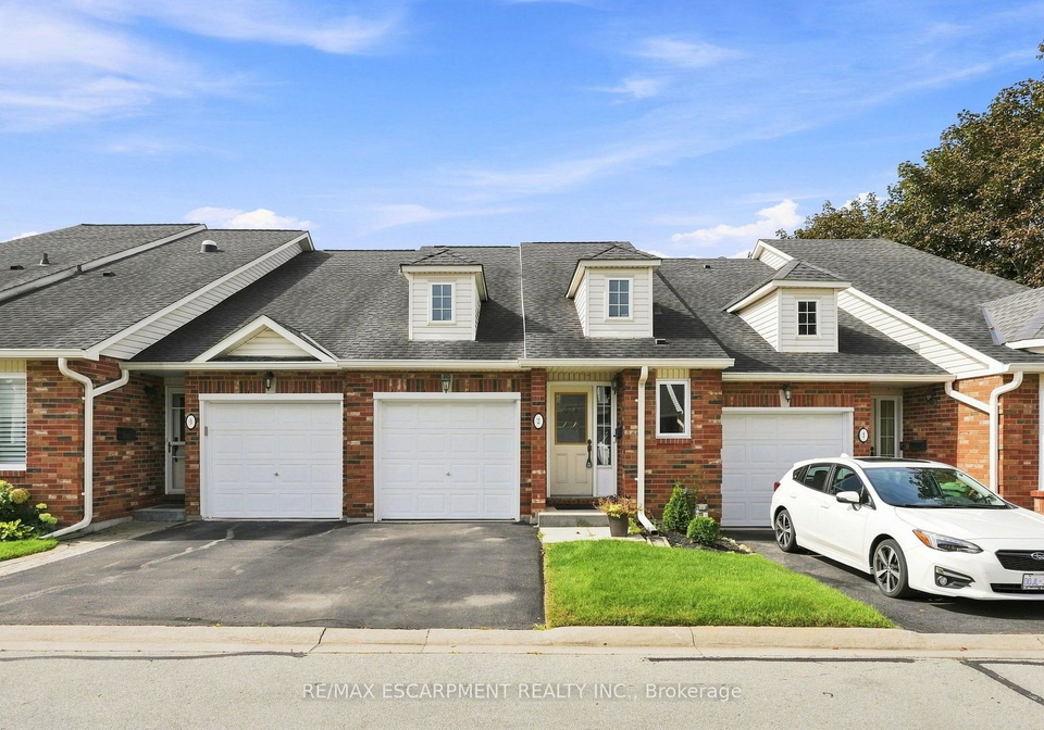 22fellowes-crescent-hamilton-ontario-x13762674