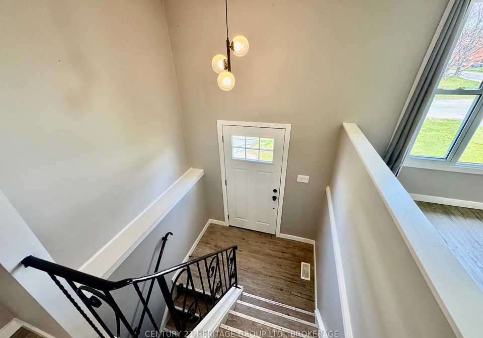 356-owens-crescent-kingston-ontario-x13762986
