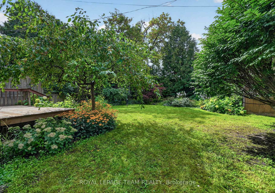 12-lenore-place-ottawa-ontario-x13763172