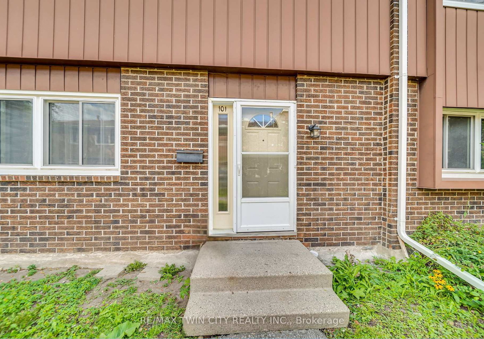 121-university-avenue-e-waterloo-ontario-x13763314