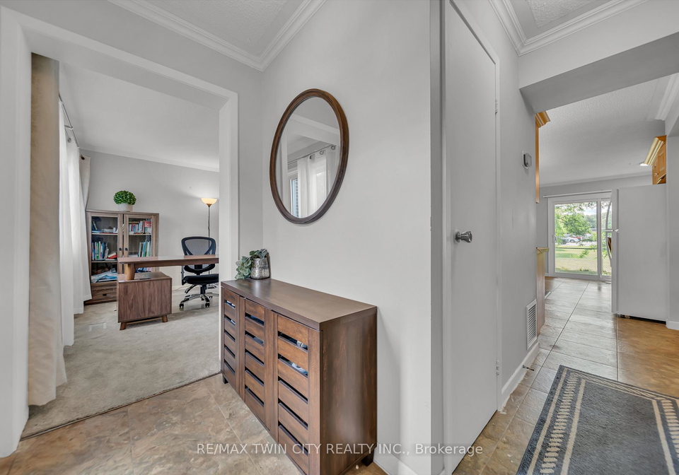 121-university-avenue-e-waterloo-ontario-x13763314