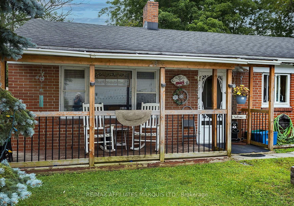 13-gibson-lane-south-dundas-ontario-x13763348
