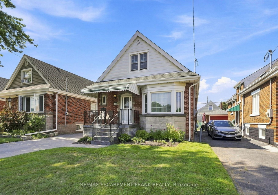 38-garside-avenue-s-hamilton-ontario-x13763524