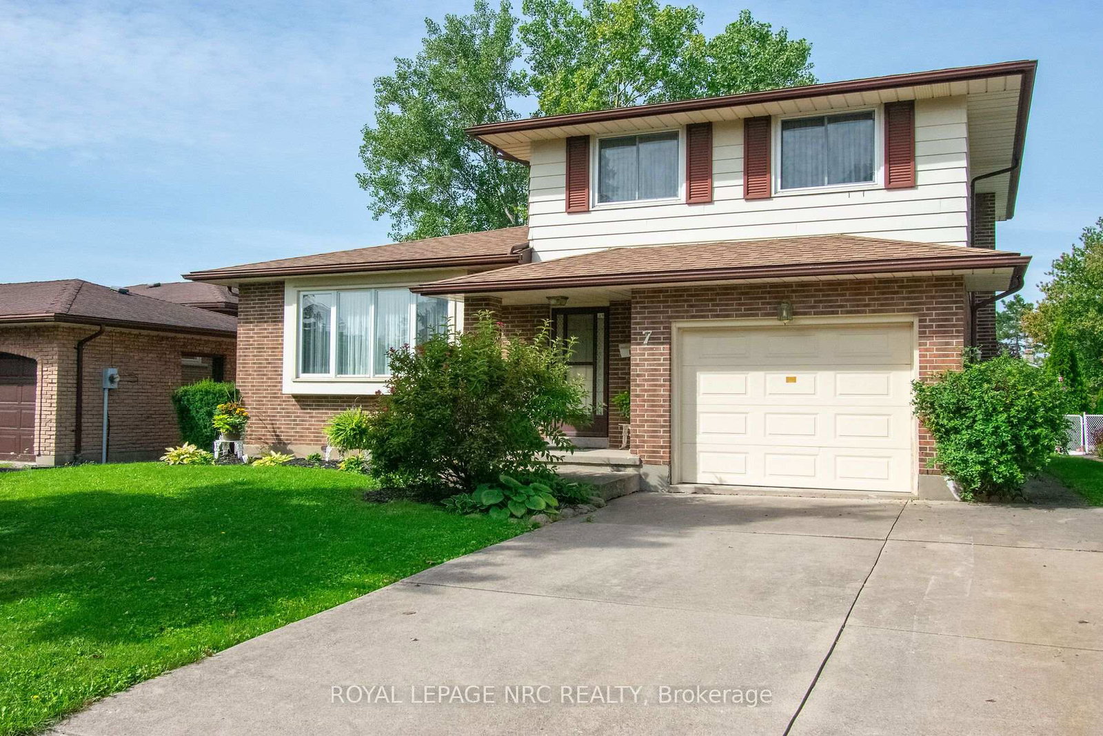 7-dolly-circle-st-catharines-ontario-x13763752