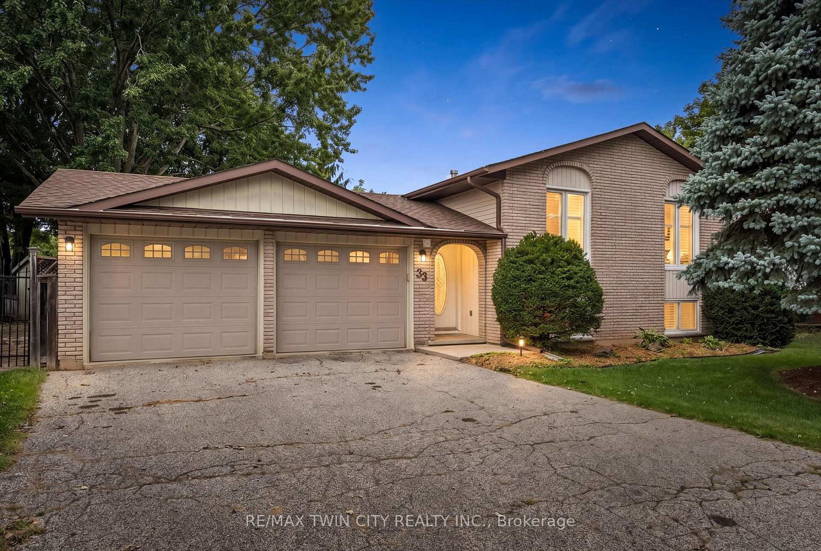 33-maccoll-place-haldimand-ontario-x13763868