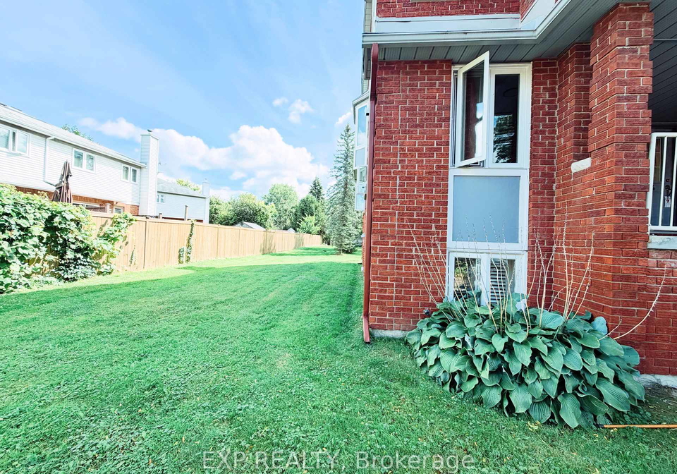 406-briston-private-ottawa-ontario-x13763922