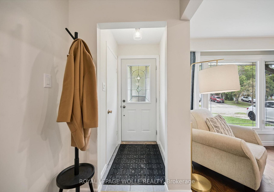 37-shadeland-crescent-kitchener-ontario-x13764070