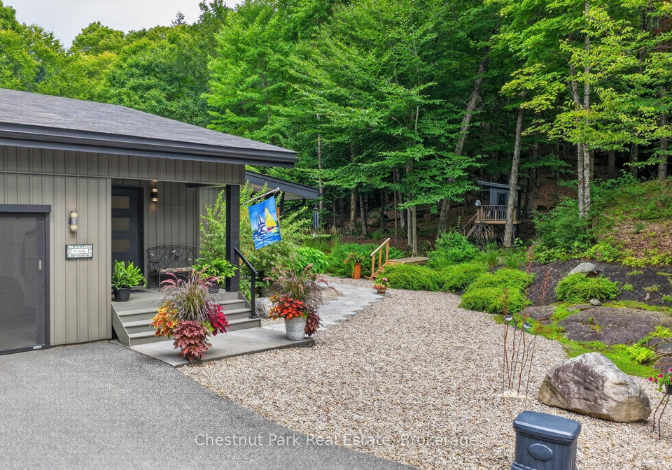 115-lindgren-road-e-huntsville-ontario-x13764074