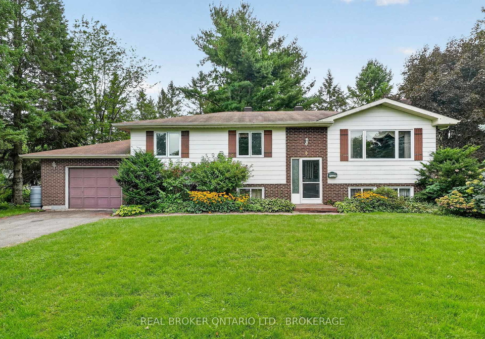 4-loyalist-crescent-south-stormont-ontario-x13764210