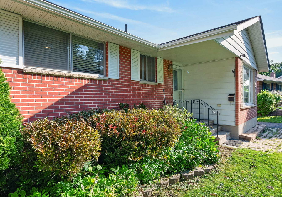 15-hampstead-kingston-ontario-x13764278