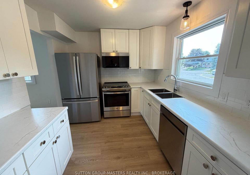 1124-bittersweet-place-kingston-ontario-x13764288