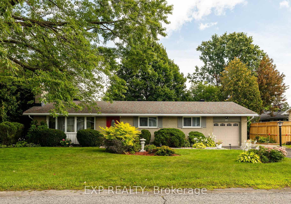 61-ridgefield-crescent-ottawa-ontario-x13764376