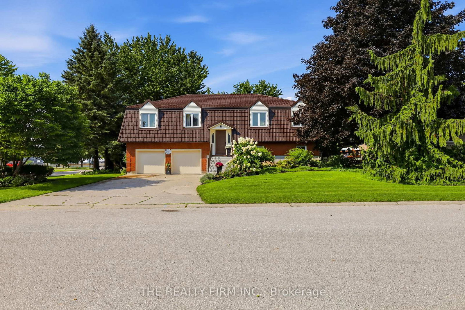 1-hueston-drive-thames-centre-ontario-x13764402