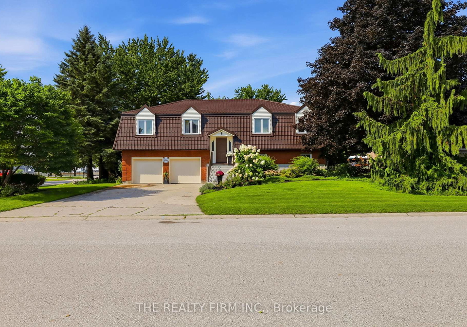 1-hueston-drive-thames-centre-ontario-x13764402