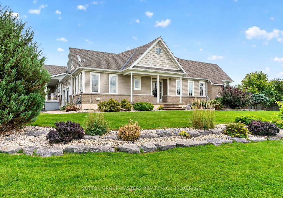 100-britannia-crescent-loyalist-ontario-x13764434