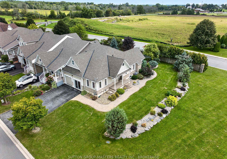 100-britannia-crescent-loyalist-ontario-x13764434