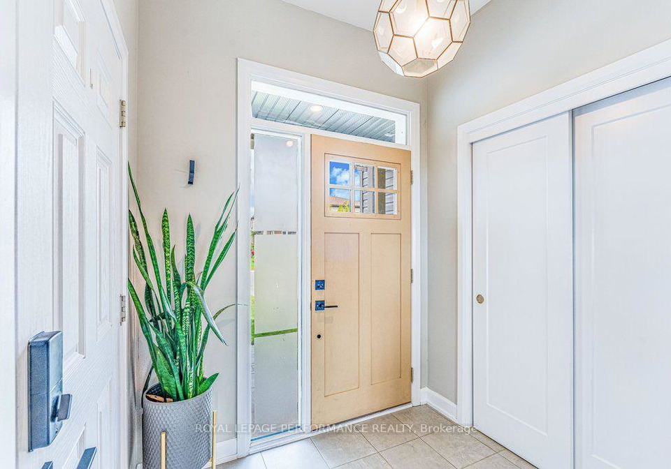 24-gardenpost-terrace-ottawa-ontario-x13764558