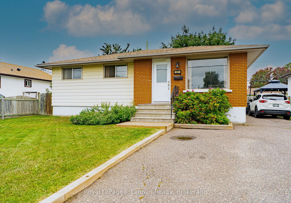 431-churchill-drive-w-thunder-bay-ontario-x13764850
