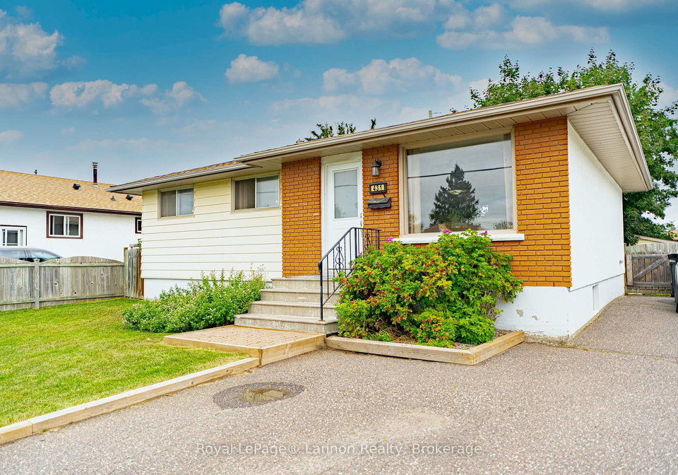 431-churchill-drive-w-thunder-bay-ontario-x13764850