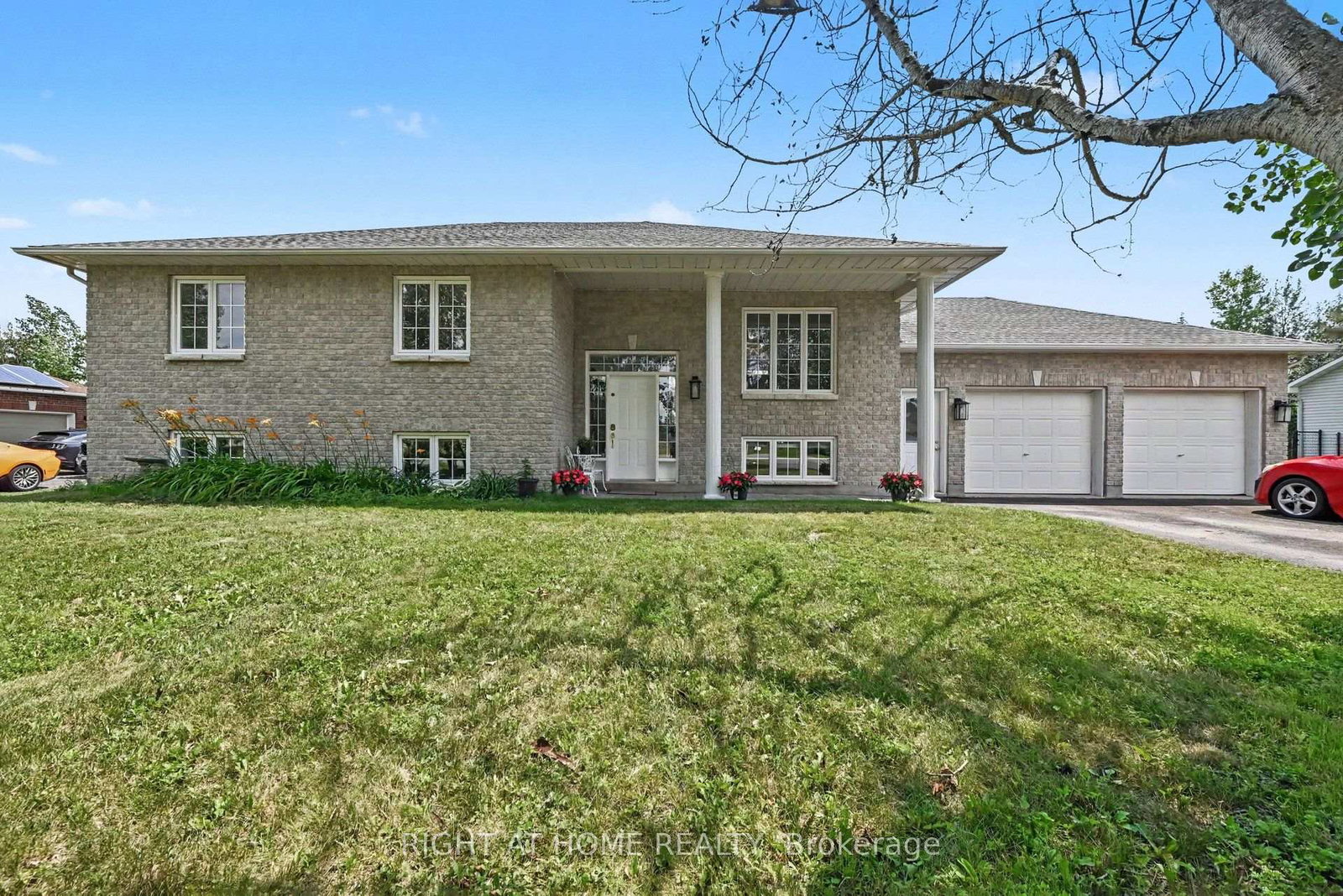 1588-scottanne-street-ottawa-ontario-x13764938