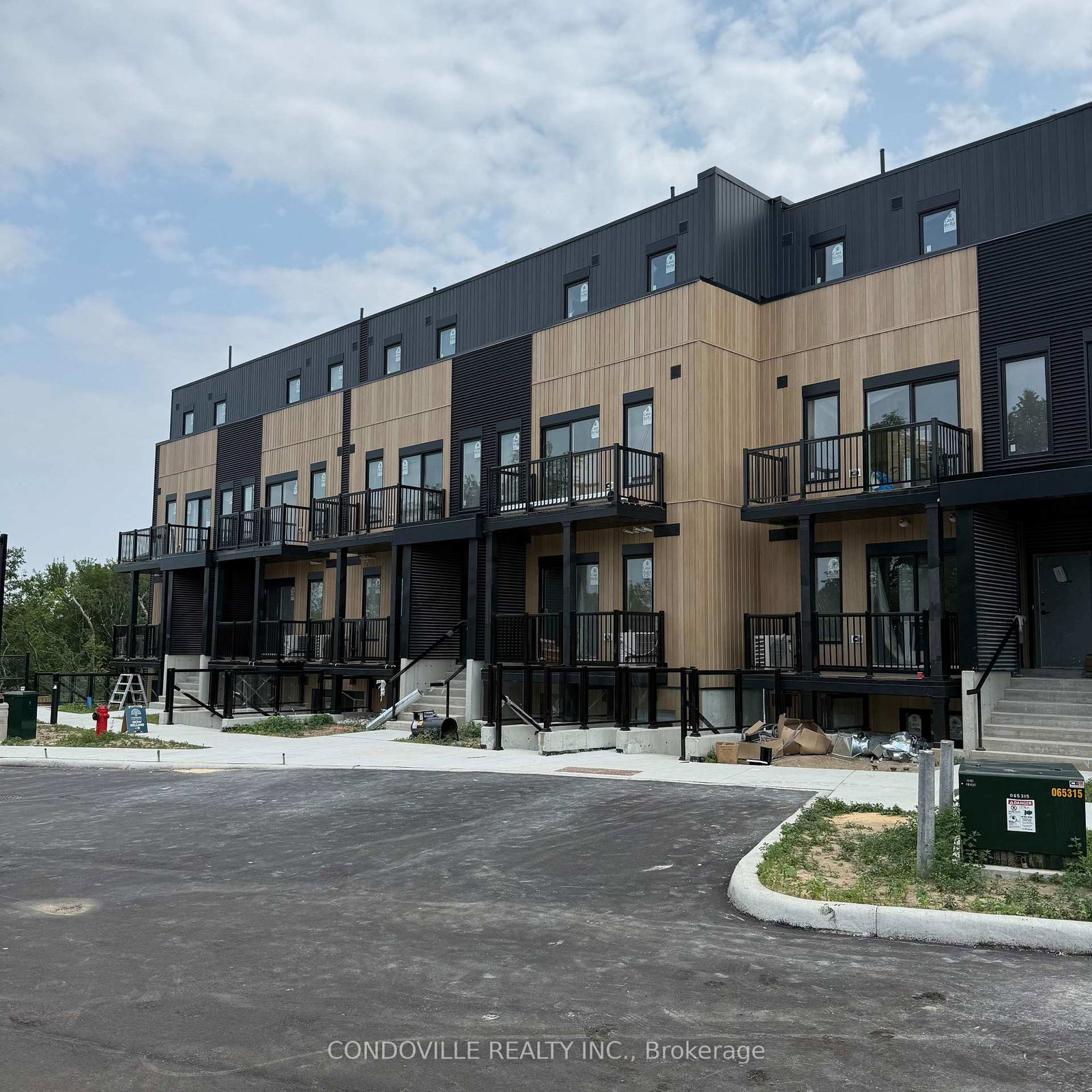 854-doon-village-road-e-kitchener-ontario-x13765024