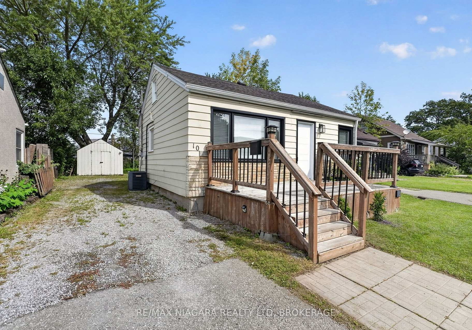 10-churchill-avenue-welland-ontario-x13765180