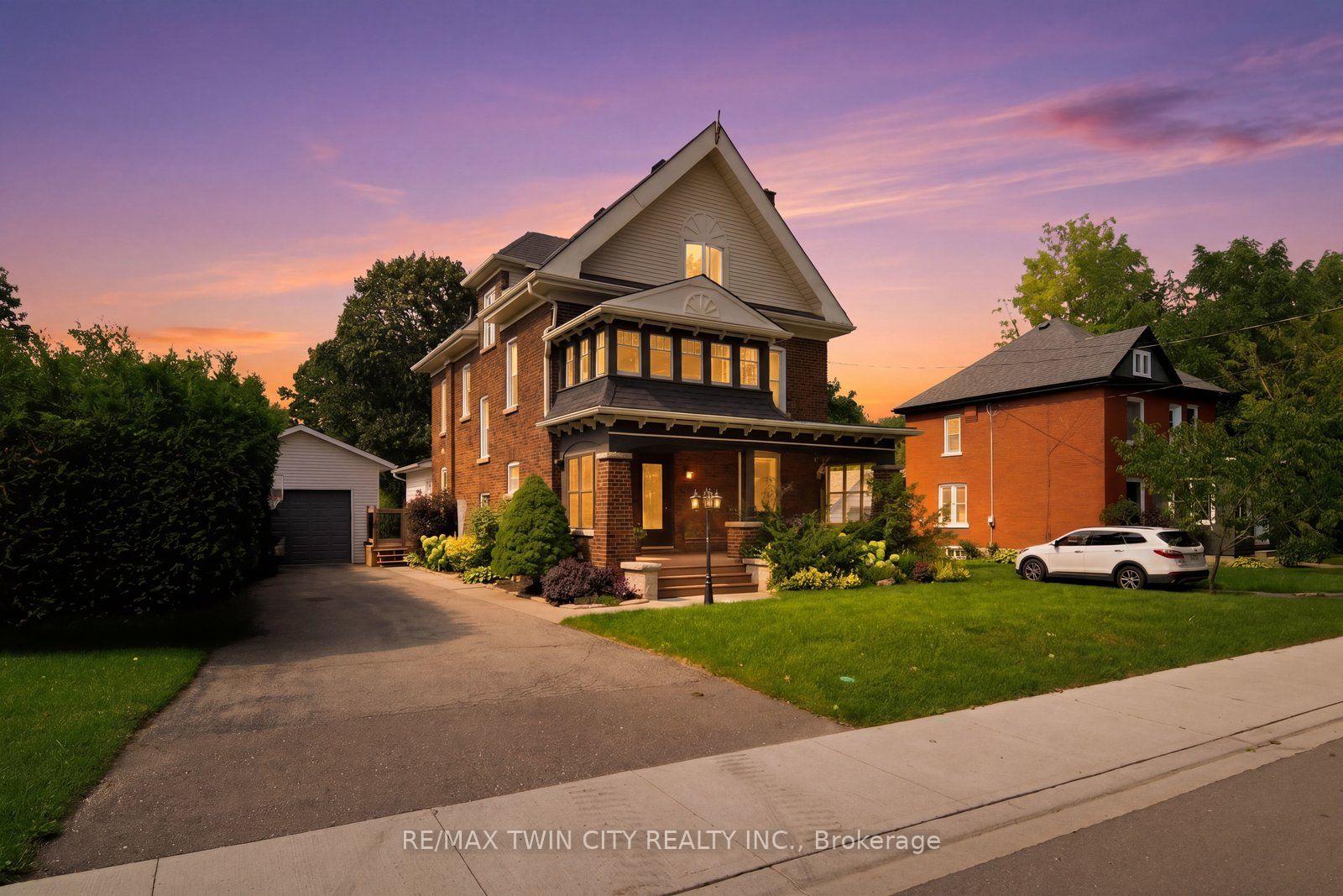 26-pacific-avenue-perth-east-ontario-x13765212