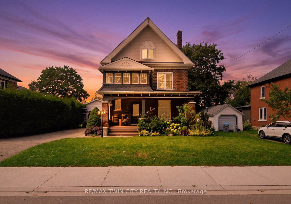 26-pacific-avenue-perth-east-ontario-x13765212