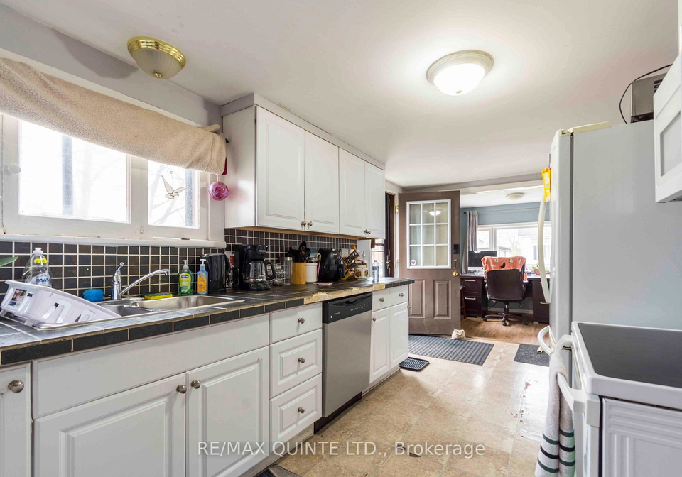 20-mccann-street-quinte-west-ontario-x13765242