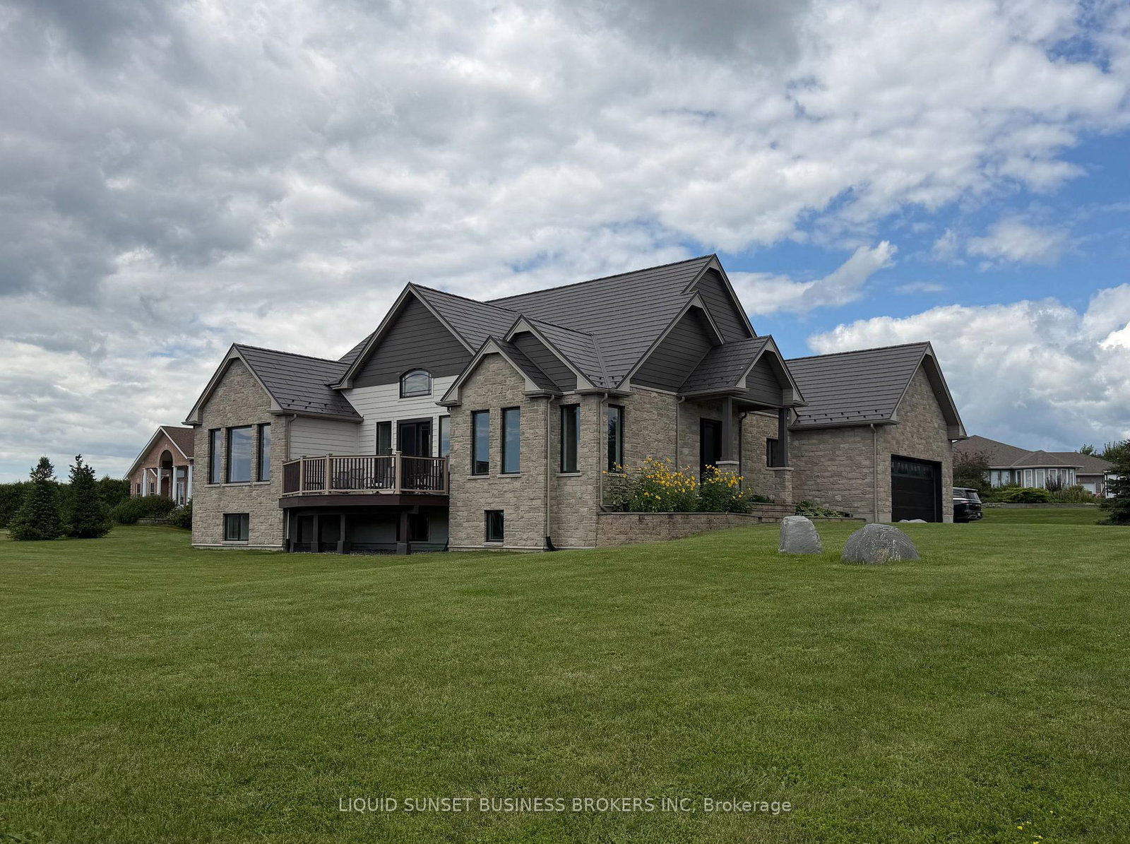 103-binnacle-view-drive-front-of-leeds-seeleys-bay-ontario-x13765460