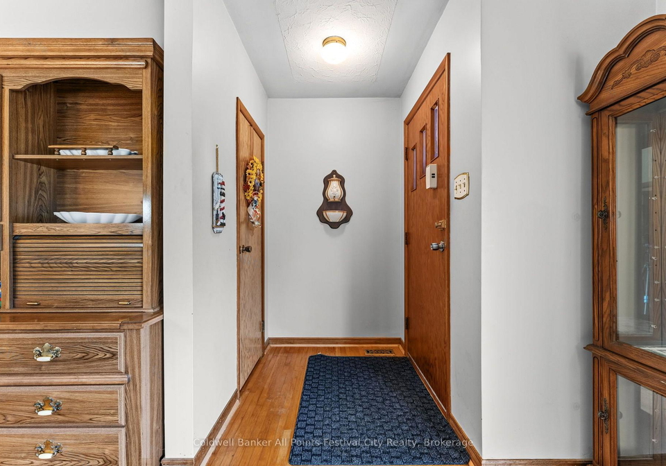 80-princess-street-w-central-huron-ontario-x13765466