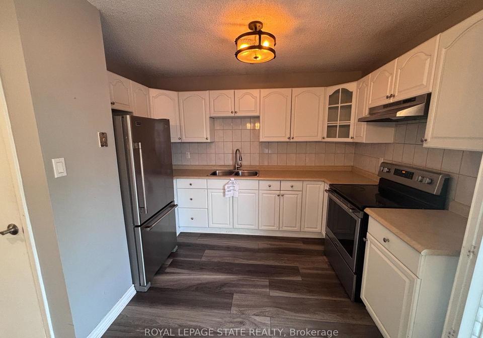 1300-upper-ottawa-street-hamilton-ontario-x13765550