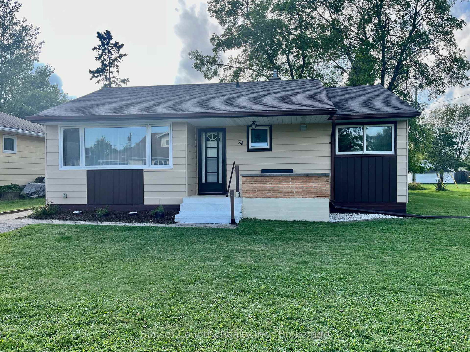 74-elizabeth-avenue-dryden-ontario-x13765552