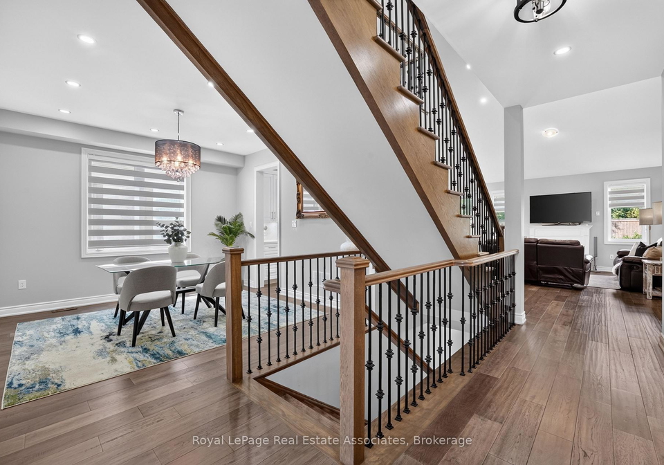 48-harpin-way-e-centre-wellington-ontario-x13765634