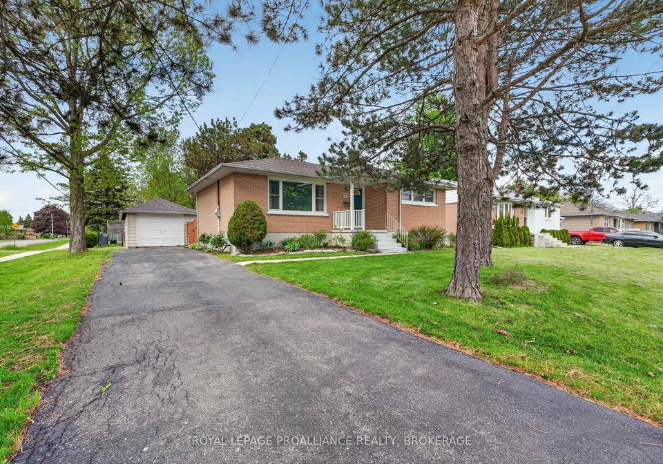 32-lennox-street-kingston-ontario-x13765732