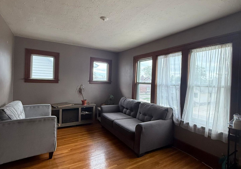 2257-59-howard-avenue-windsor-ontario-x13765978