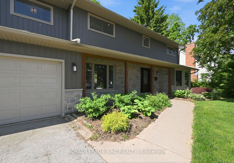 94-dorchester-drive-grimsby-ontario-x13766034