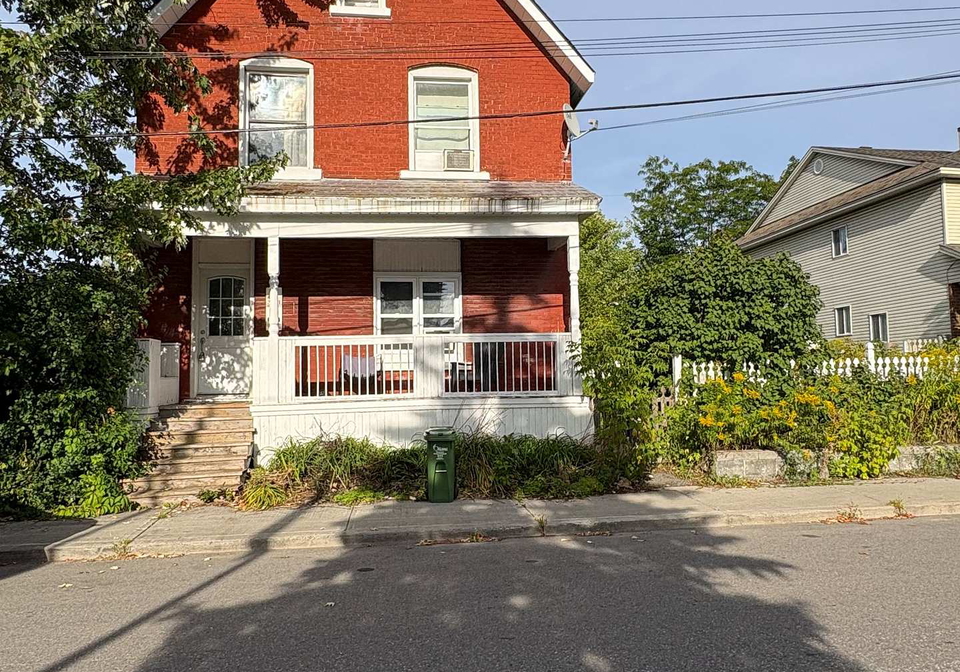 301-cyr-avenue-ottawa-ontario-x13766248