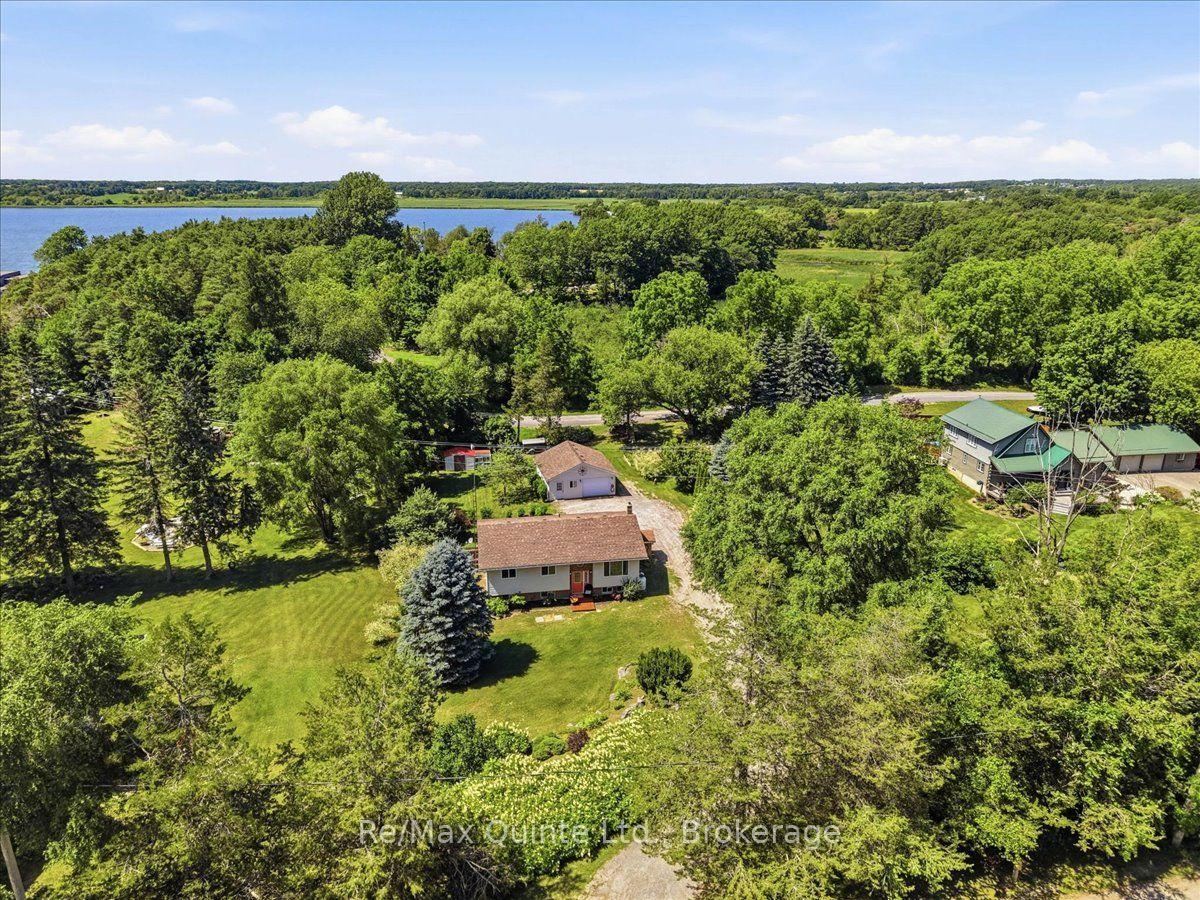 50-county-road-18-prince-edward-county-ontario-x13766302