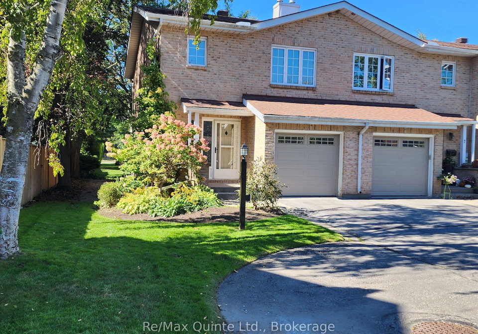 11-janlyn-crescent-belleville-ontario-x13766316
